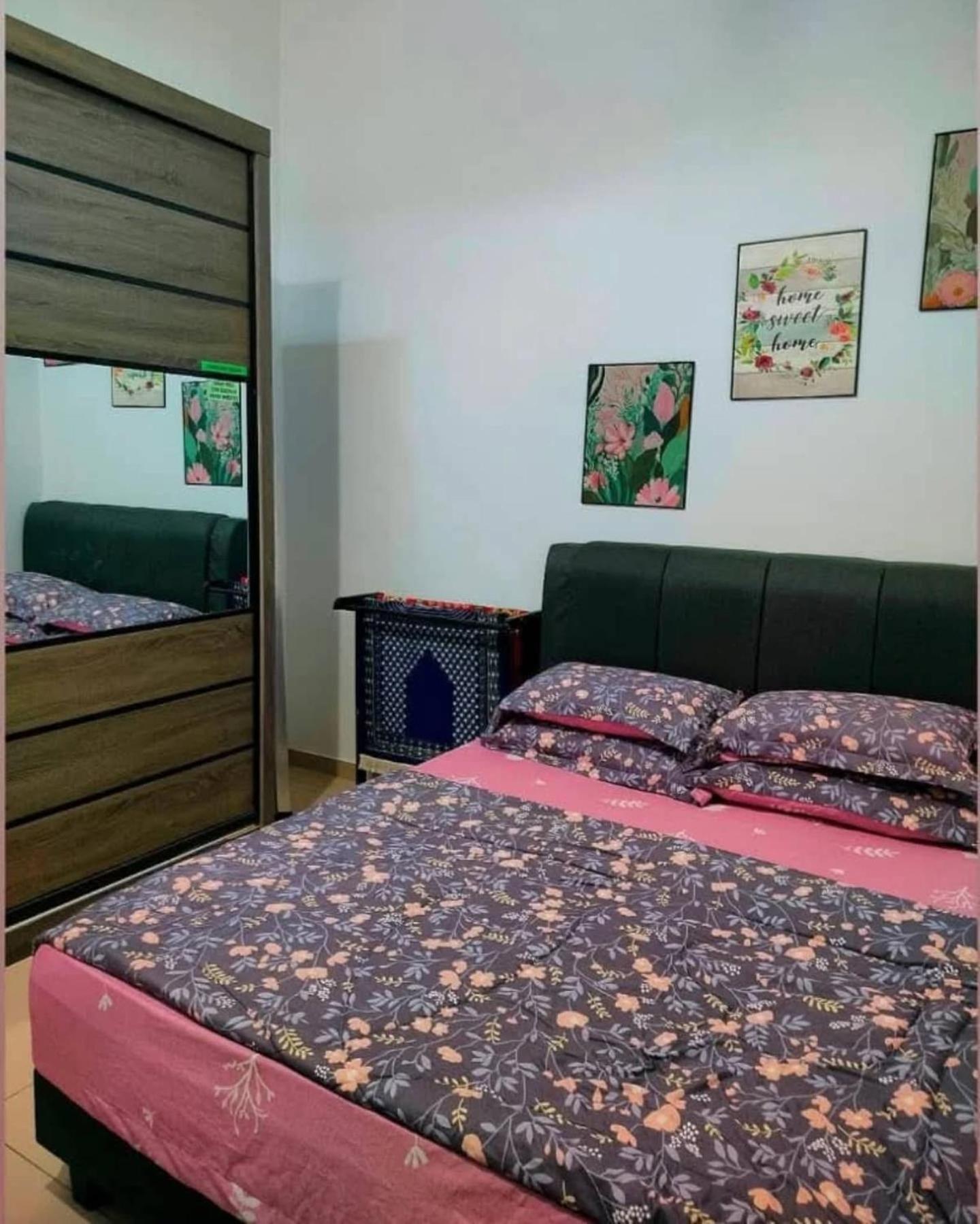Aiman'S Rose Homestay Teluk Panglima Garang Exterior photo